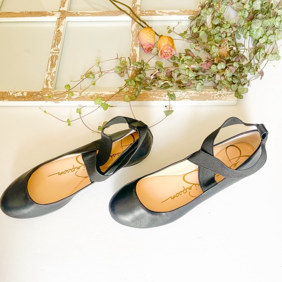 NEW Jessica Simpson Black Leather Ballet Flats - Picture 3 of 6